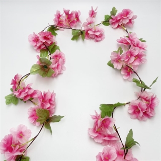 LED lyskæde med rosa kirsebærblomster og grønne blade – 2,4 meter, 20 lys